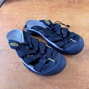 Kern 15 black Newport slide waterproof water shoe slip-on outdoor athletic